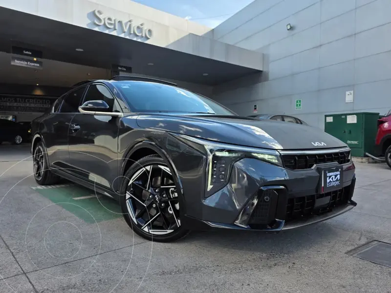 Kia K4 Sedán GT Line Turbo Aut usado (2025) color Negro precio $475,000