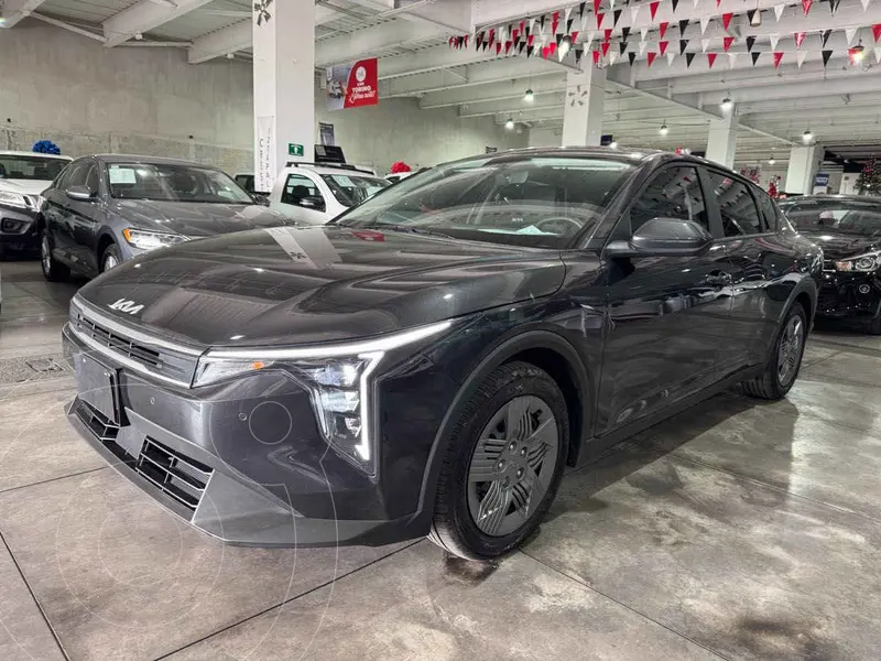 Foto Kia K4 Sedan L Aut usado (2025) color Gris financiado en mensualidades(enganche $96,710 mensualidades desde $7,398)