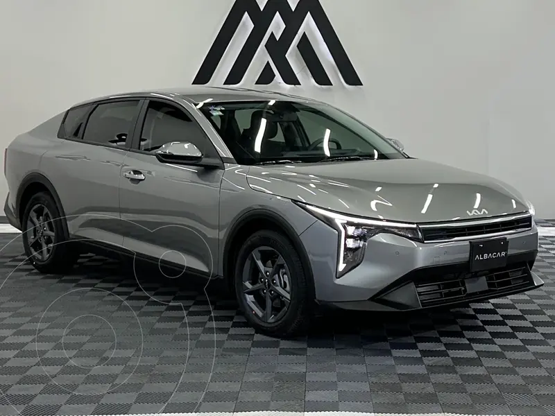Kia K4 Sedán LX (2027)