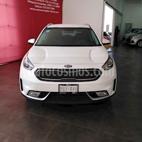 Foto venta Auto usado Kia Niro 1.6L GDI LX (2018) color Blanco precio $399,000