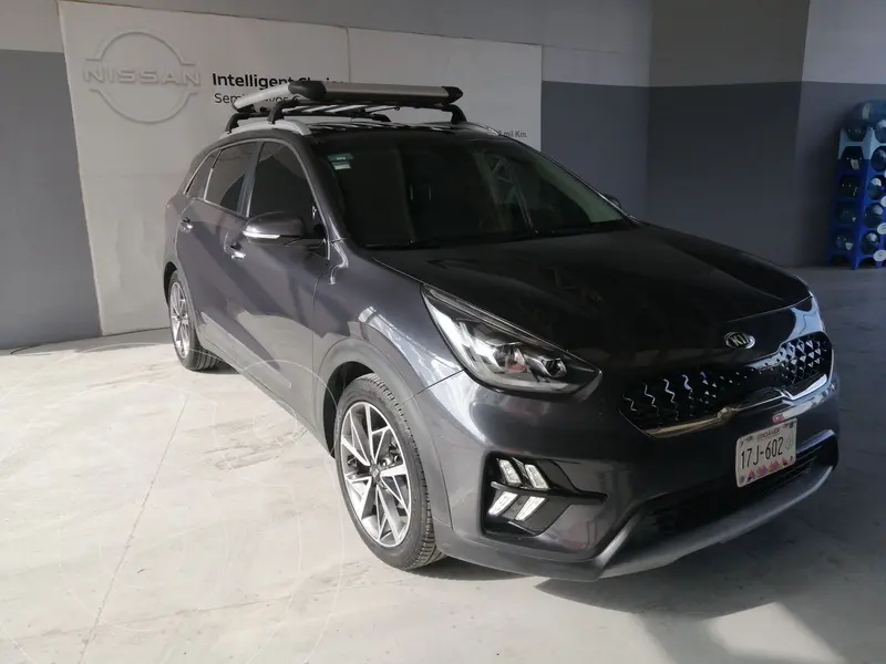 Foto Kia Niro 1.6L GDI EX usado (2020) color Granito precio $390,000