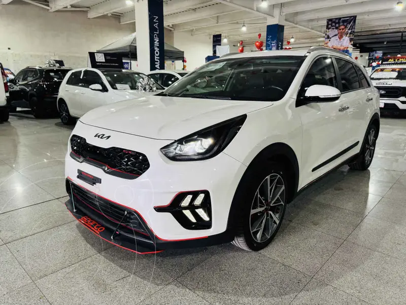 Foto Kia Niro 1.6L EX usado (2022) color Blanco financiado en mensualidades(enganche $111,180 mensualidades desde $8,505)