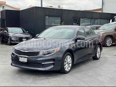 Kia Optima 2.4L GDI LX usado (2017) color Gris precio $245,800
