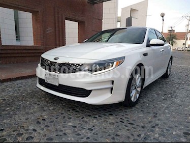 foto Kia Optima 2.4L GDI EX Pack usado (2018) color Blanco precio $335,000