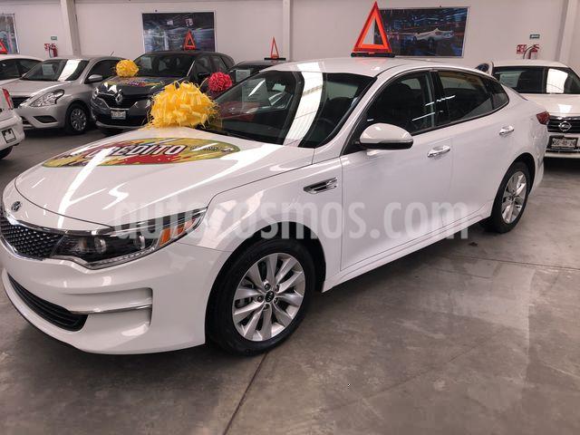 Kia Optima 2.4L GDI EX usado (2018) color Blanco Perla precio $319,000