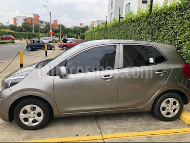 foto KIA Picanto 1.2L Full usado (2019) color Gris precio $30.000.000