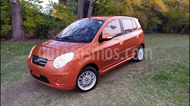foto KIA Picanto EX usado (2010) color Naranja precio $268.000