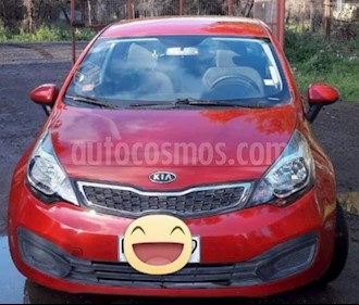 foto Kia Rio 4 1.4L EX DAB usado (2013) color Rojo precio $5.200.000