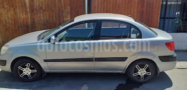 Kia Rio 4 1.4L LX usado (2019) color Gris precio $3.000.000