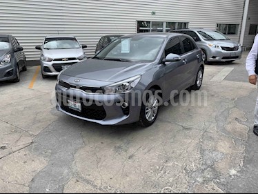 foto Kia Rio Hatchback EX usado (2018) color Gris precio $249,000