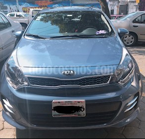 Kia Rio Hatchback EX usado (2017) color Azul precio $189,000
