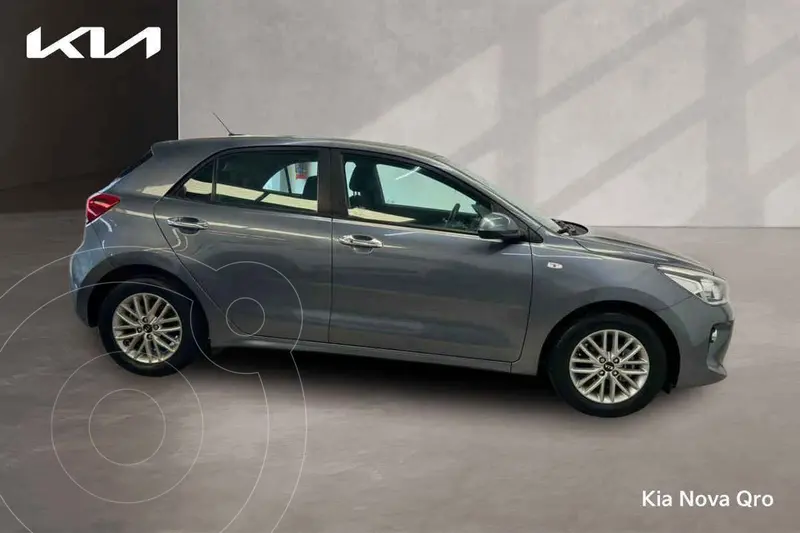 kia rio-hatchback