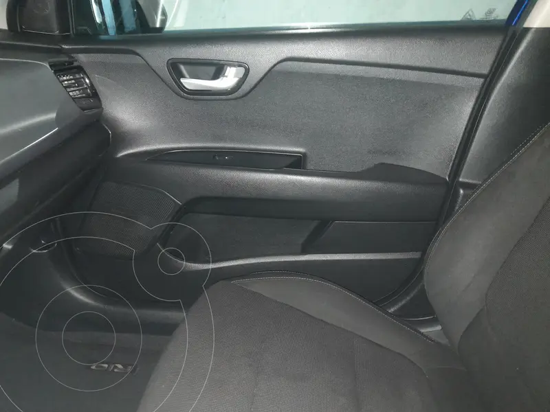 kia rio-hatchback