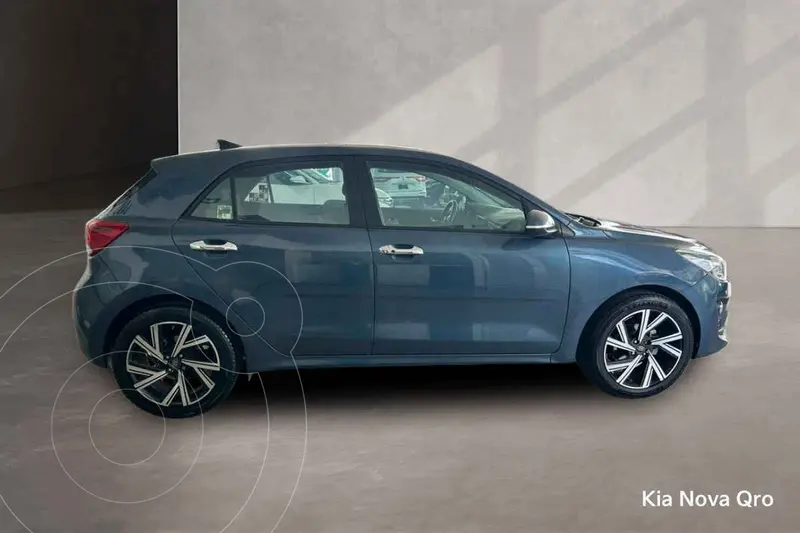 kia rio-hatchback