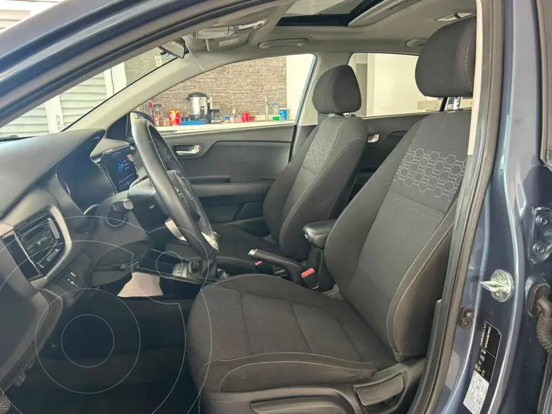 kia rio-hatchback