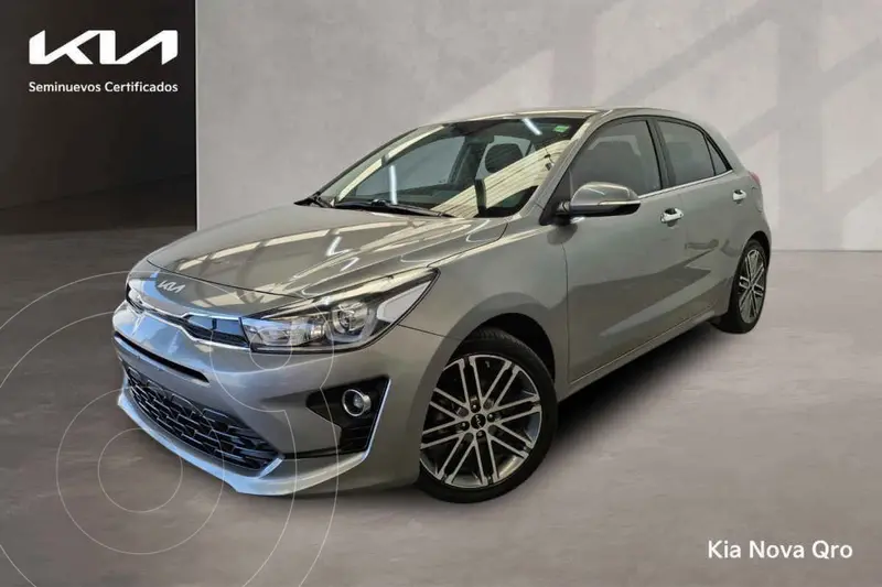 Foto Kia Rio Hatchback EX Pack Aut usado (2023) color Gris financiado en mensualidades(enganche $85,838 mensualidades desde $7,369)