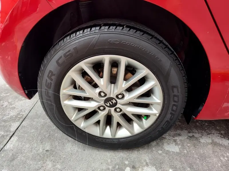 kia rio-hatchback