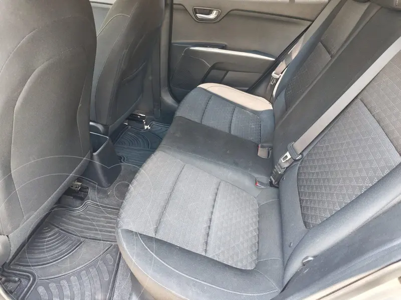 kia rio-hatchback