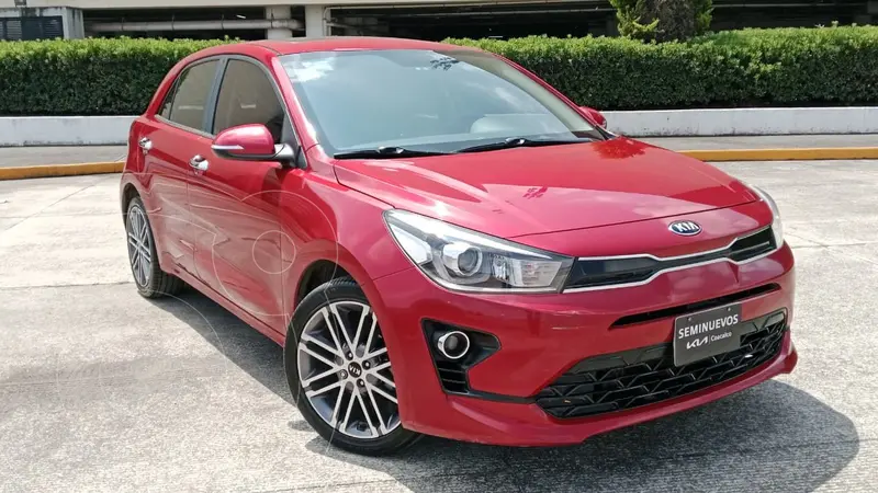 Foto Kia Rio Hatchback EX Pack Aut usado (2021) color Rojo precio $269,800