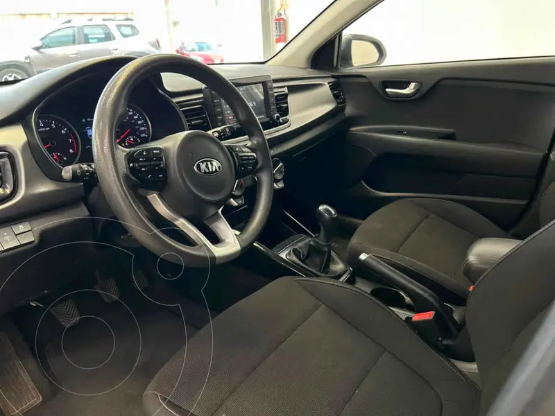 kia rio-hatchback