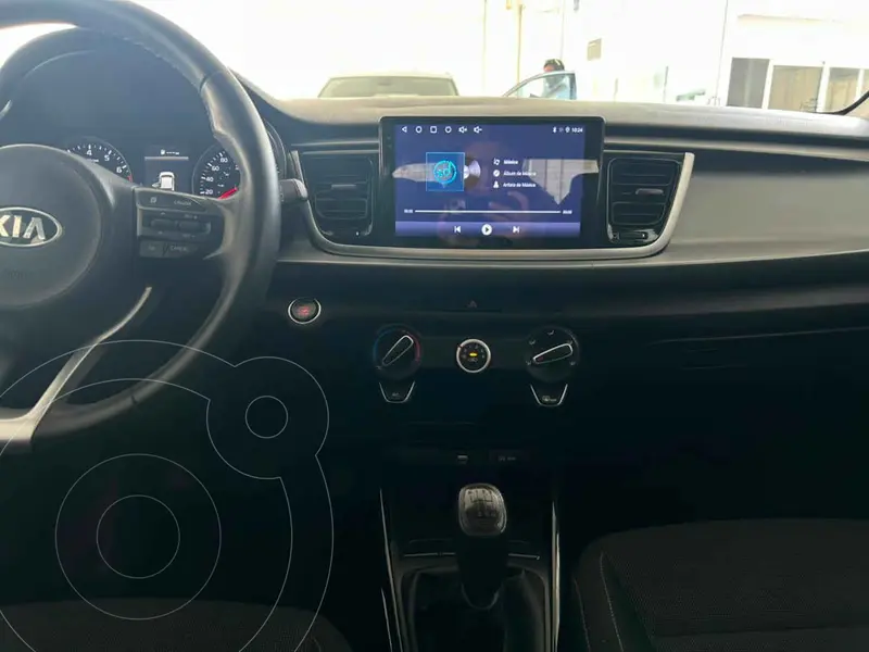 kia rio-hatchback