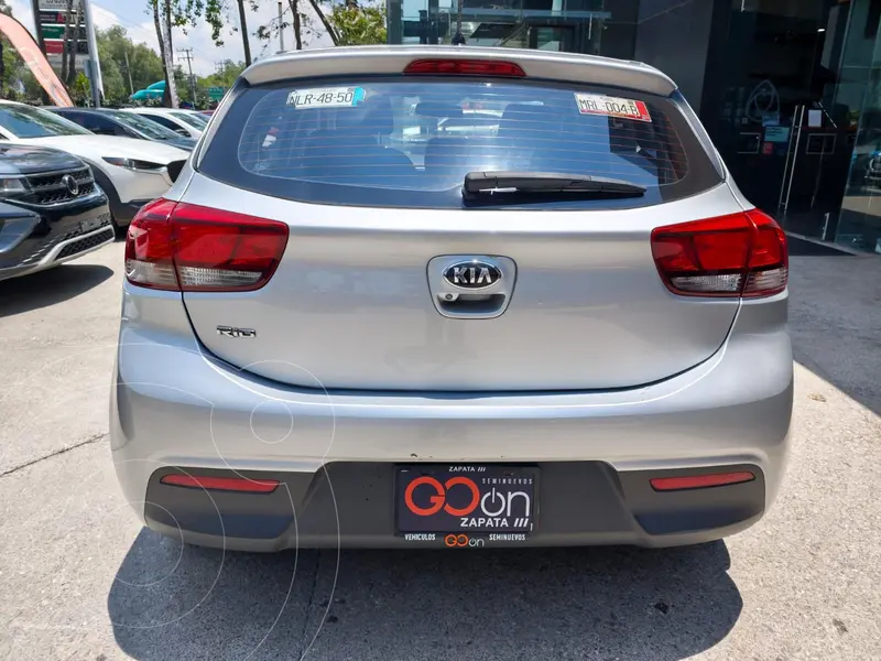 kia rio-hatchback