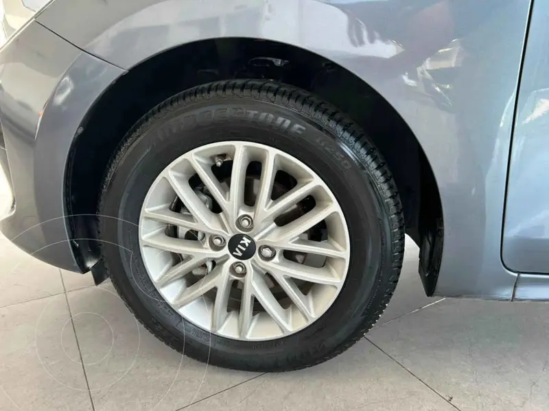 kia rio-hatchback