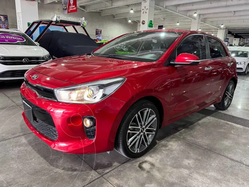 Foto Kia Rio Hatchback EX Pack Aut usado (2020) color Rojo precio $260,000
