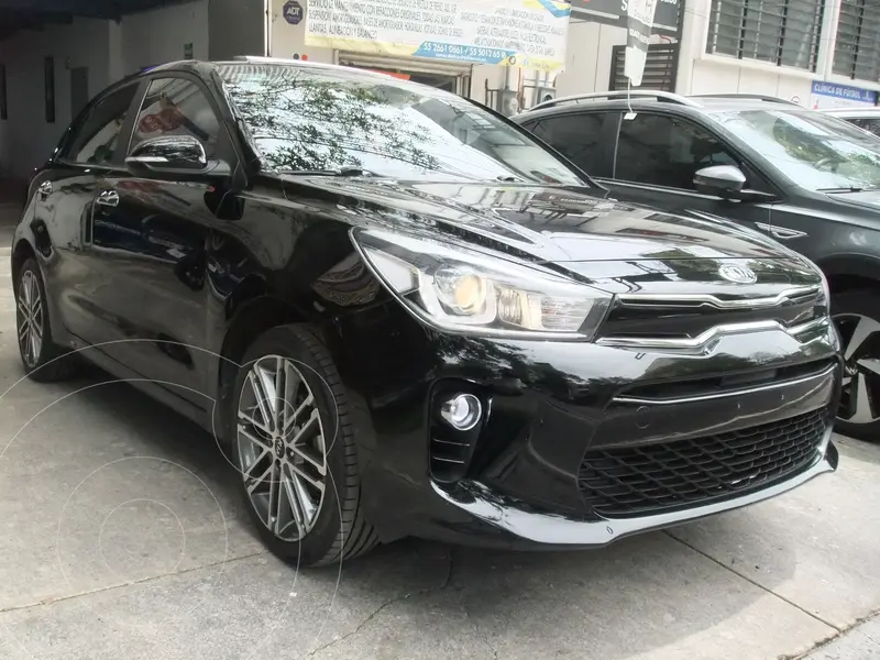 Foto Kia Rio Hatchback EX Pack Aut usado (2020) color Negro Perla precio $249,000