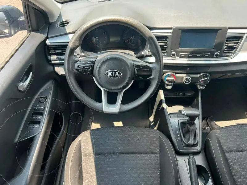 kia rio-hatchback