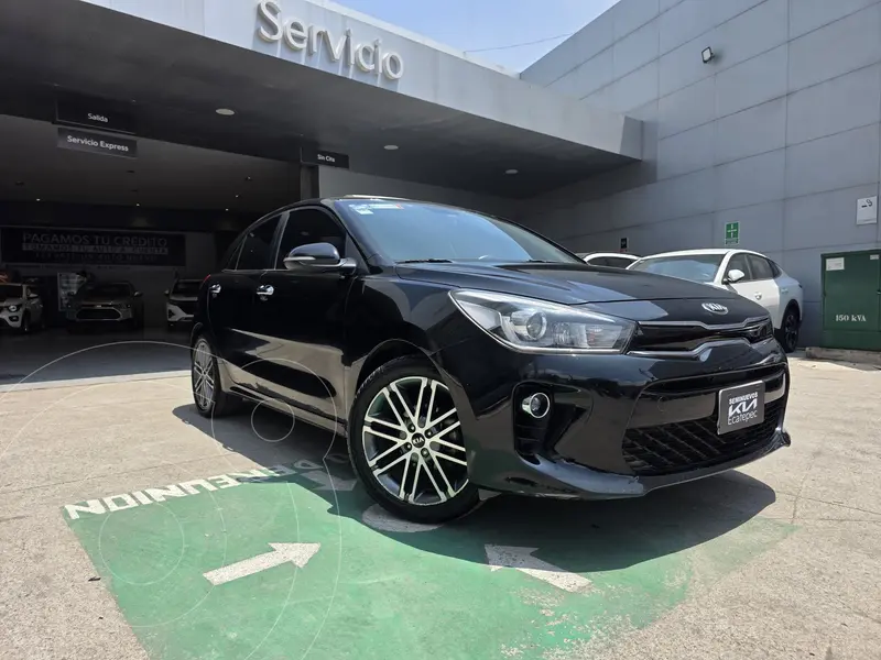 Foto Kia Rio Hatchback EX Pack Aut usado (2019) color Negro financiado en mensualidades(enganche $59,280 mensualidades desde $6,821)
