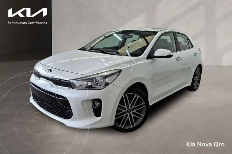 Foto Kia Rio Hatchback EX Pack Aut usado (2020) color Blanco financiado en mensualidades(enganche $70,850 mensualidades desde $6,082)