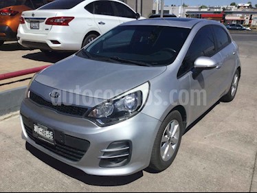 Kia Rio Hatchback EX Aut usado (2016) color Plata precio $164,000