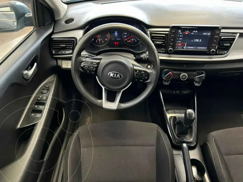 kia rio-hatchback