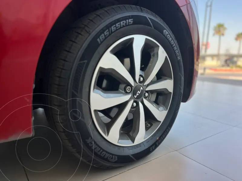 kia rio-hatchback