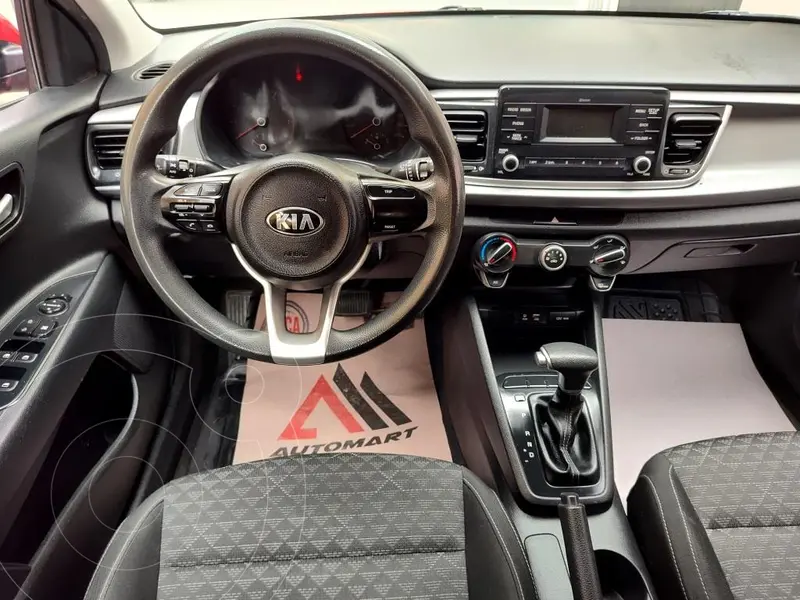 kia rio-hatchback