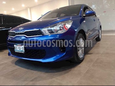 Kia Rio Hatchback LX usado (2019) color Azul precio $219,000