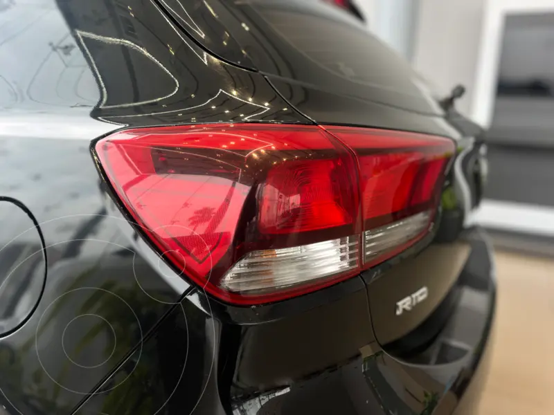 kia rio-hatchback