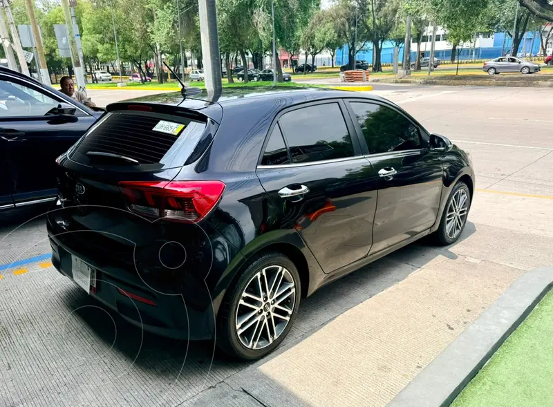 kia rio-hatchback