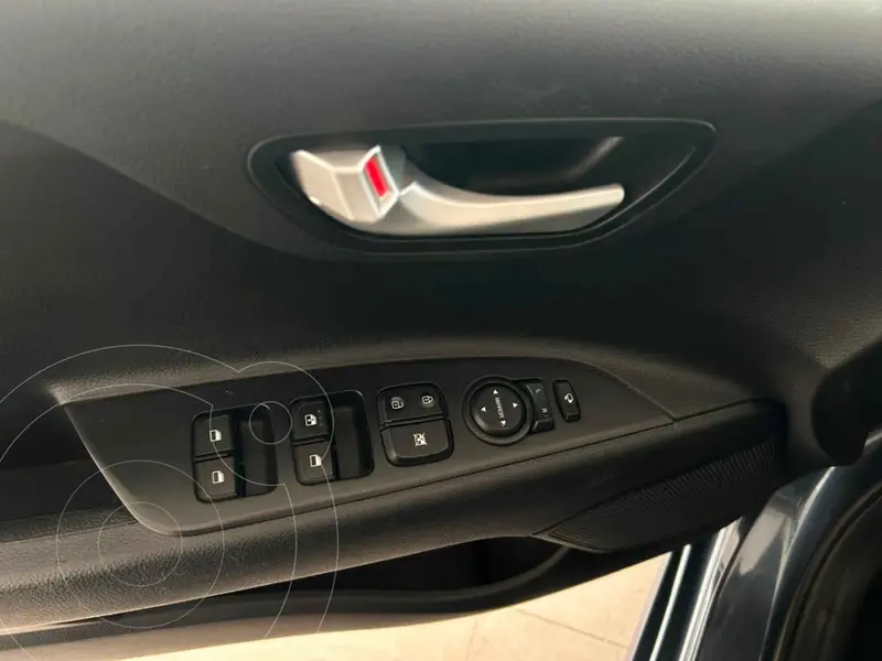 kia rio-hatchback