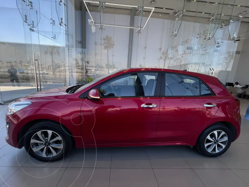 kia rio-hatchback