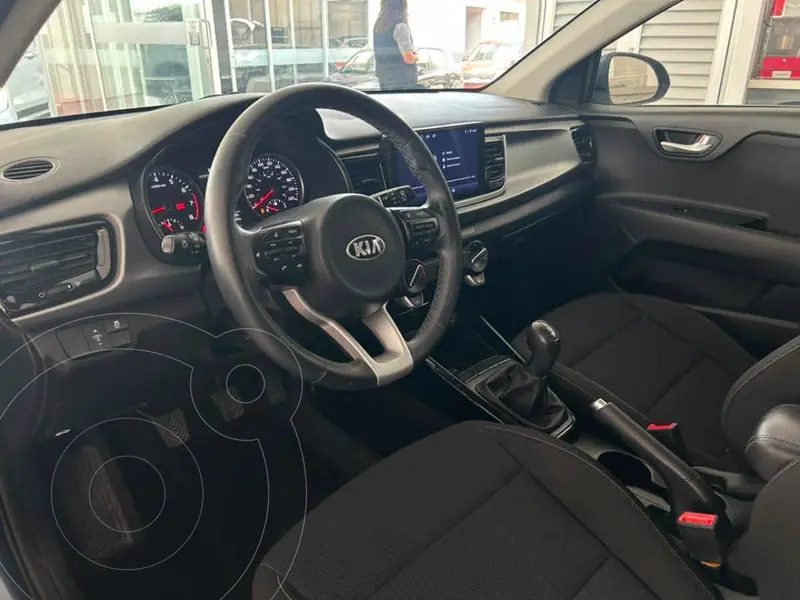 kia rio-hatchback
