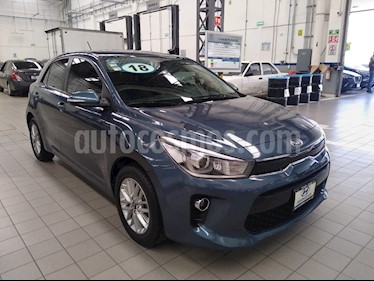 foto Kia Rio Hatchback EX usado (2018) color Azul precio $225,000
