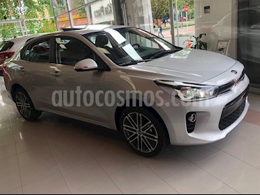 Foto venta Carro nuevo KIA Rio Sedan 1.4L Plus Aut color Plata precio $63.690.000