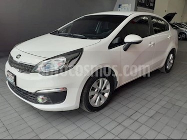 Foto Kia Rio Sedan 4P EX TM6 VE F. NIEBLA RA-15 usado (2017) color Blanco precio $145,000
