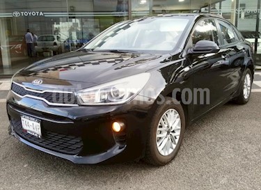 foto Kia Rio Sedán 4p LX L4/1.6 Man usado (2018) color Negro precio $199,000