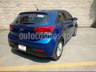 foto Kia Rio Sedán 5p LX L4/1.6 Aut usado (2018) color Azul precio $223,000