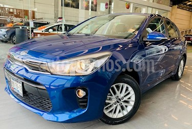 Foto venta Auto usado Kia Rio Sedan EX Aut (2018) color Azul precio $249,000