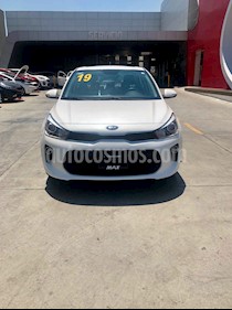 Foto venta Auto usado Kia Rio Sedan EX Pack Aut (2019) color Blanco precio $299,000