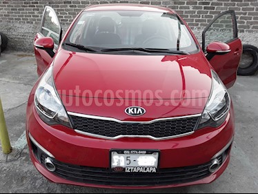 foto Kia Rio Sedán EX usado (2017) color Rojo precio $205,000